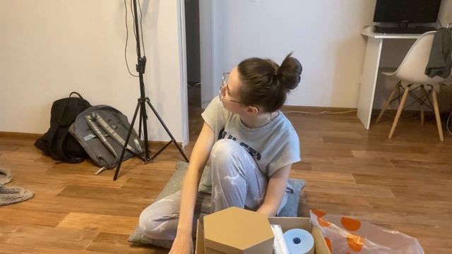 VLOG: ПЕРЕЕЗД | УГРОЗЫ ОТ БЫВШЕГО АРЕНДОДАТЕЛЯ | сбор вещей и уборка | рум-тур смотреть онлайн