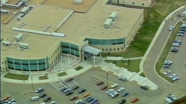 La Masacre En Secundaria Columbine Erik y Dylan Asesinos Suicidas смотреть онлайн