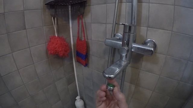 Брызгает смеситель. Быстрый ремонт. смотреть онлайн