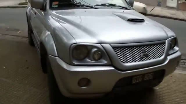 Vendo Mitsubishi L200 HpE Automatica La Mas FULL Asientos De Cuero. Unica Por Su Estado
