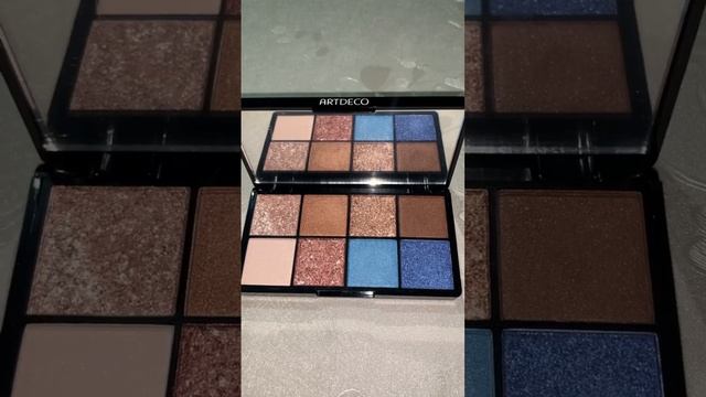 Тени лимитка Artdeco Eyelights Palette, свотчи. смотреть онлайн