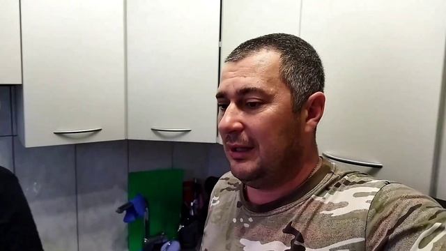 Как правильно пожарить карася, чтобы не было мелких костей, просто и вкусно! смотреть онлайн