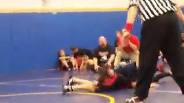 Robby Schreiber (Robby Schreiber) vs. Janos Lobb (Pomperaug) - 12/11/08 смотреть онлайн