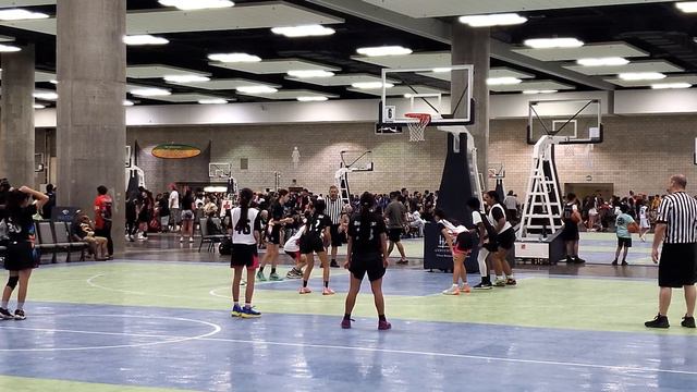 aau hawaiian lady otb vs d up 2024 7th grade смотреть онлайн