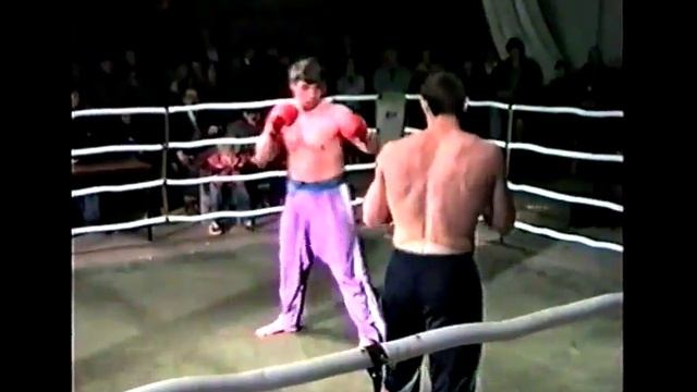 Абдулазиев Рустам Чеченский боксер в ММА