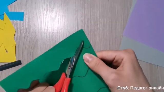 Как научить ребенка вырезать ножницами. Развитие моторики смотреть онлайн