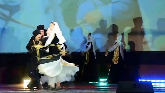 Чеченский танец - ансамбль "Имамат" смотреть онлайн