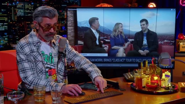 Redbar Watches Sam Morril make a fool of himself on local Utah news смотреть онлайн