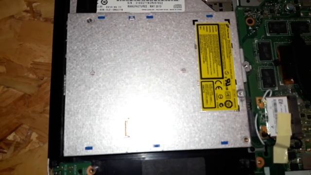 Разборка , чистка ноутбука ASUS 550 Sonic Master смотреть онлайн