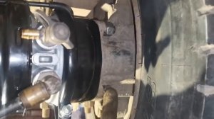 MAN TGL,своими руками.  Замена энергоаккумулятора тормозов.