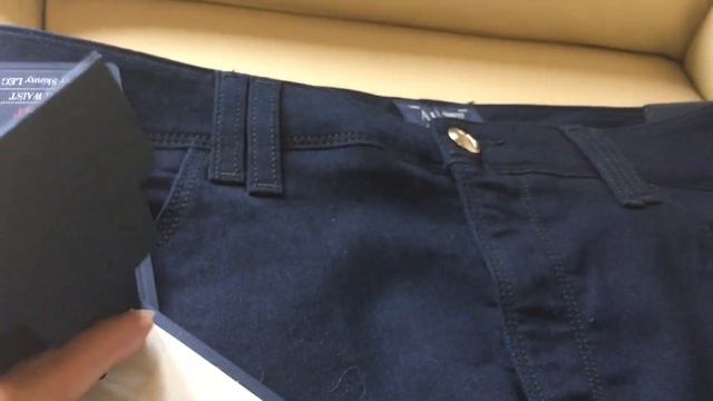 Easy to spot a real authentic Armani Jeans, Unboxed Armani Jeans J28 Orchid, смотреть онлайн
