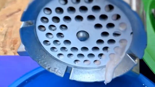 Мороженое против мясорубки смотреть онлайн