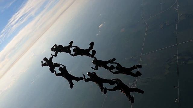 Golden Knights competition team prepares for Nationals Skydiving смотреть онлайн