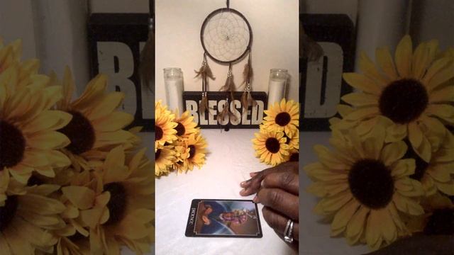 ORACLE MESSAGE: "HOUSTON WE HAVE A PROBLEM! SOME OF U NEED 2 MOVE! ENEMIES ENCAMPED ALL AROUND U!" смотреть онлайн