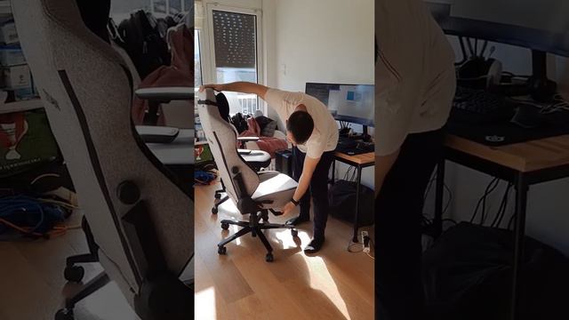 secretlab titan problems смотреть онлайн