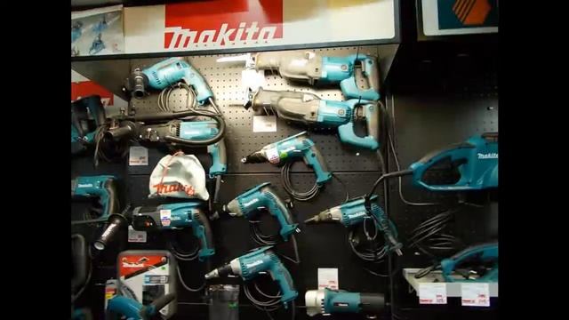 Piły Szablaste Makita Saw - Piła Szablasta JR3070CT Vs Lisica Makita JR3060T