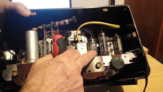 Ламповый радиоприёмник Philips BD284U Röhrenradio Philips BD284U смотреть онлайн