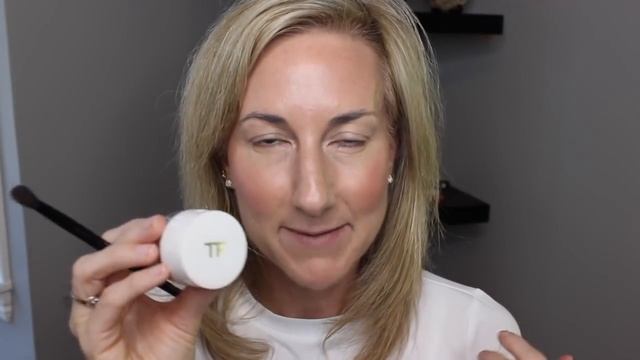 FAVORITE SUMMER FOUNDATION SERIES | CLE DE PEAU RADIANT CREAM TO POWDER FOUNDATION + RMS BLUSH