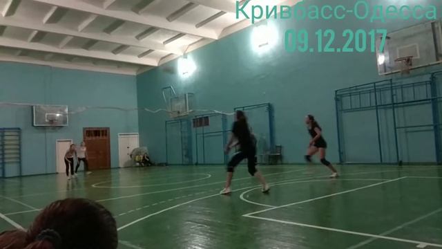 Кривбасс - Одесса ? пляжный волейбол на паркете 09.12.2017 смотреть онлайн