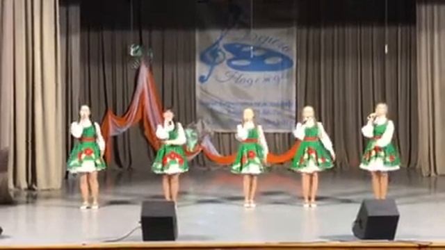 Вокальный ансамбль «Конфетти»-Ветерок(Сёстры Нужины) смотреть онлайн