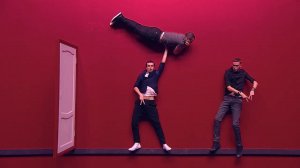 Импровизация: Подвыпившие сотрудницы на корпоративе и их шеф