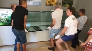 Устанавливаем аквариум 750 л. на его постоянное место.  Аквариум 2м 50см своими руками.  Часть 9