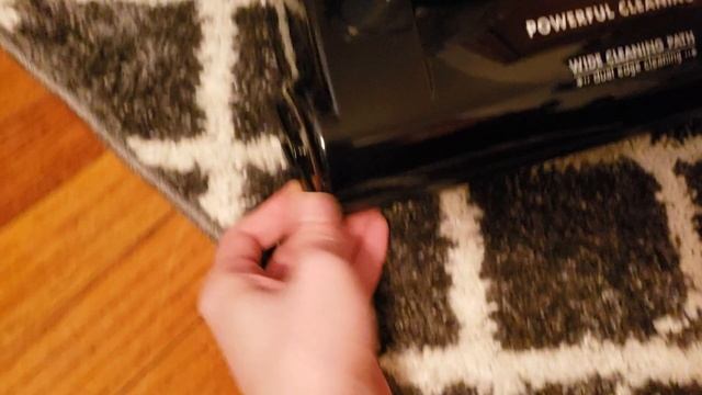 Bissell PowerGroom Bagless Vacuum Unboxing and Assembly (68C77) смотреть онлайн