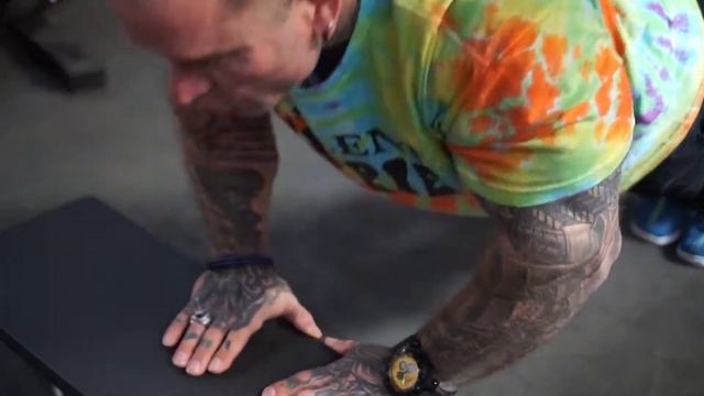 HOW TO: Chest And Triceps Bench Push Ups With LEE PRIEST