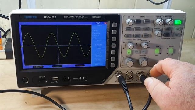 Hantek DSO4102C First Look смотреть онлайн