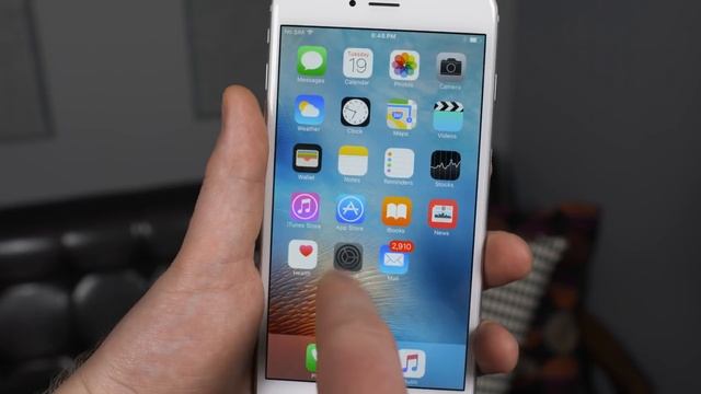 Play Any Retro Game on iPhone or iPad Without a Jailbreak! смотреть онлайн