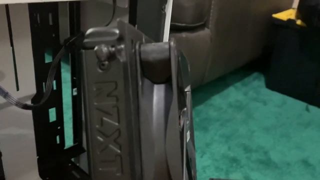 X63 AIO will not flip in a H510 Case смотреть онлайн