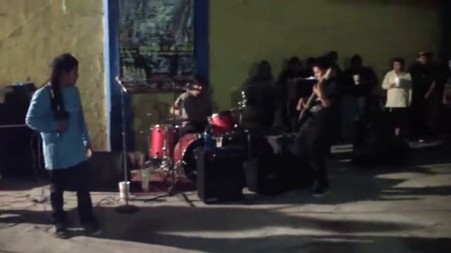 Chicanos - Version Rebelde (Brigada Flores Magon cover) смотреть онлайн