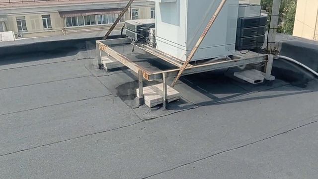 Капитальный ремонт кровли. 180 м2, срыв, керамзит, стяжка, отлив, 2 слоя. смотреть онлайн