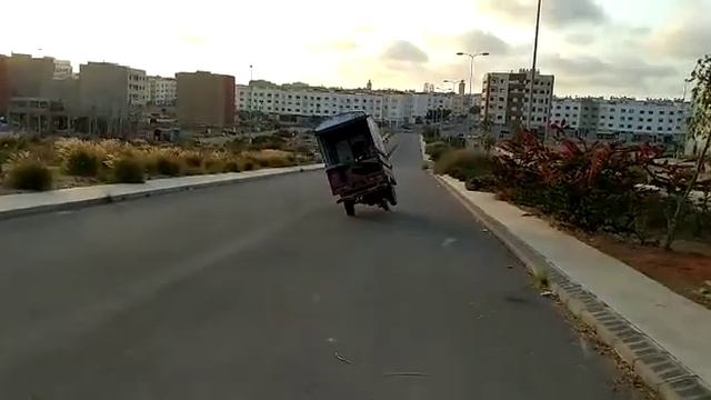 triporteur смотреть онлайн