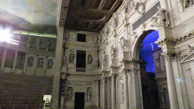 Teatro Olimpico смотреть онлайн