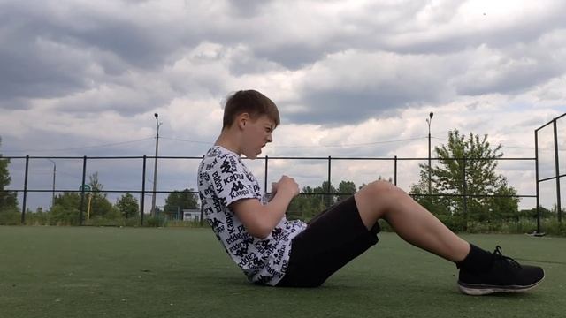 КАК НАКАЧАТЬ ПРЕСС ЗА 14 ДНЕЙ | 5-и МИНУТНАЯ ТРЕНИРОВКА НА ПРЕСС смотреть онлайн