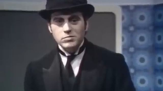 Monty Python - Keep it up смотреть онлайн