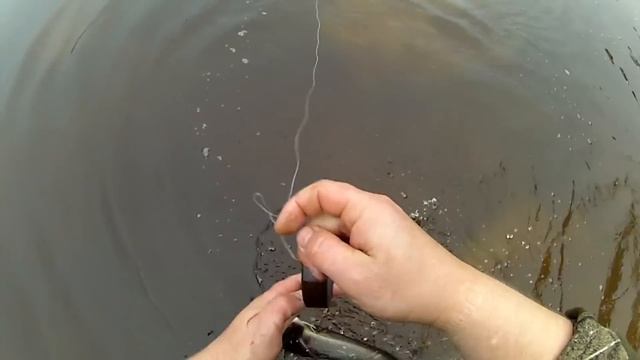 Рыбалка на Налима! Ловля Налима Осенью на Реке! смотреть онлайн