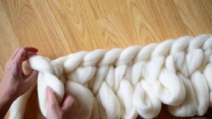 Вяжем плед крупной вязки из толстой пряжи "Облачко"