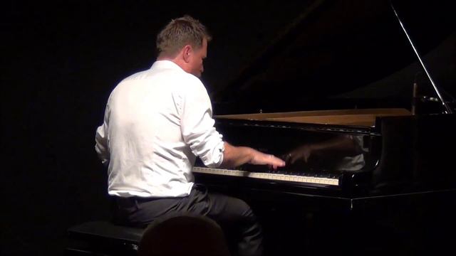 Mads Mathias og Sinne Eeg i Søllerød Jazzklub 2014 смотреть онлайн