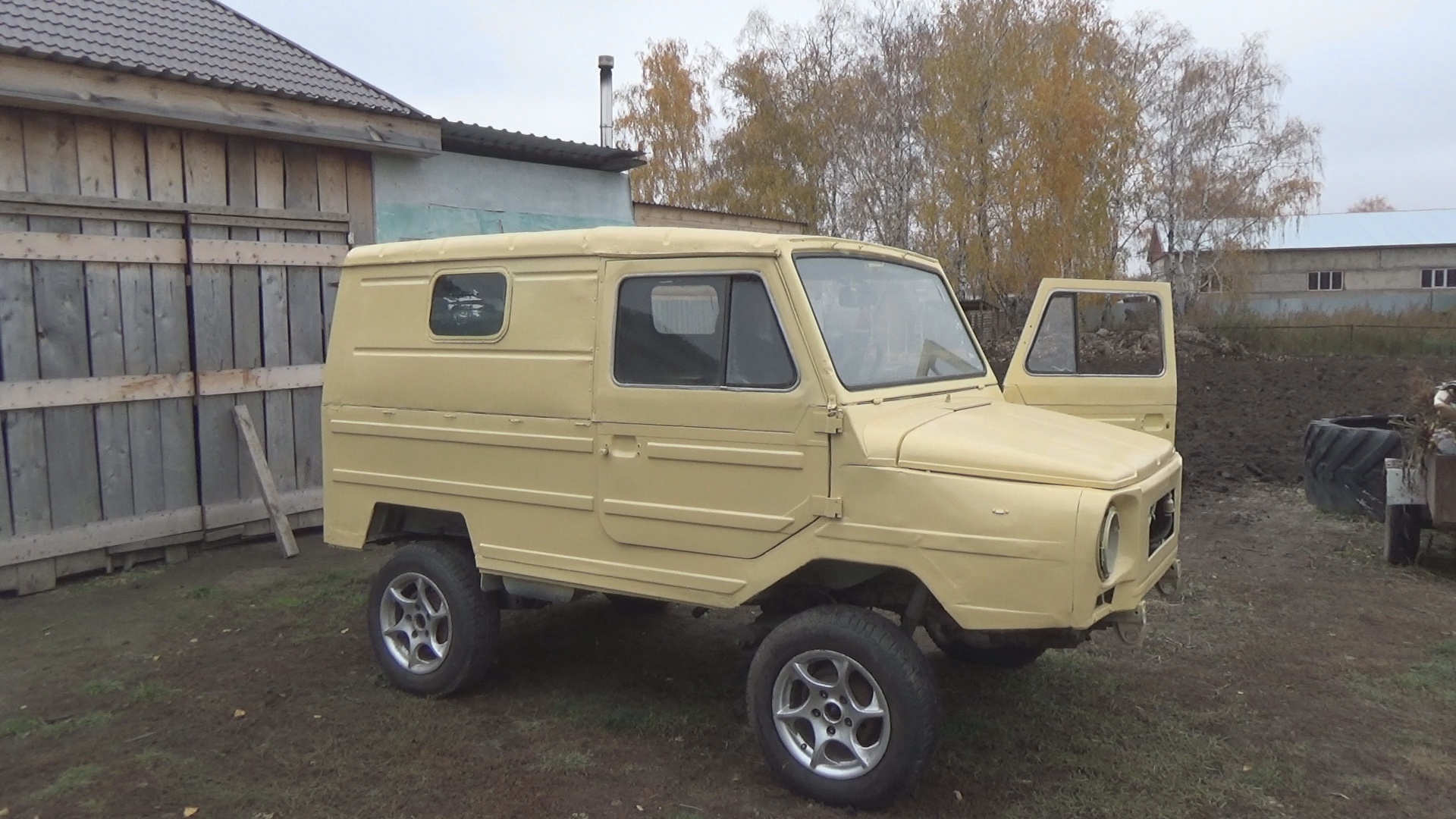 Покрасили ЛуАЗ 969М смотреть онлайн