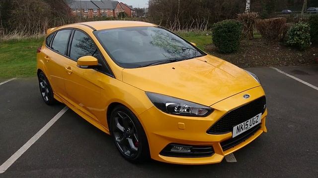 Used Ford Focus 2.0 TDCi 185 ST-3 5dr Tangerine Scream 2015 смотреть онлайн