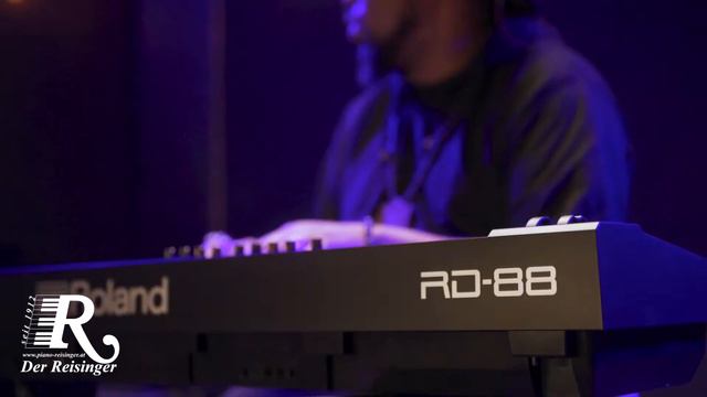 Roland RD 88 Sound 005 Concert Jazz смотреть онлайн