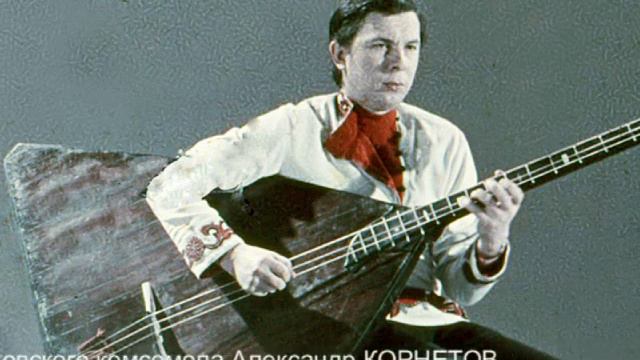 Городовская "ВЫЙДУ ЛЬ Я НА РЕЧЕНЬКУ". Квартет солистов оркестра им. Осипова (Московская балалайка) смотреть онлайн