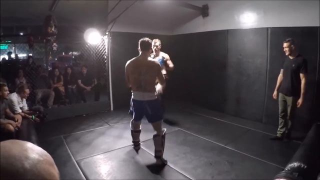 UFC Fighter vs Street Fighter Fight! смотреть онлайн