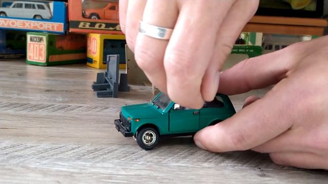 Antique Toy LADA NIVA 2121 VERT NOVOEXPORT USSR 1/43 смотреть онлайн