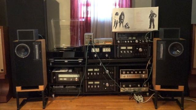 Quad 33 Pre / 303 amplifier - Sequerra HF-1 Pyramid Ribbon Tweeters - Clements RB-6.5 speakers смотреть онлайн