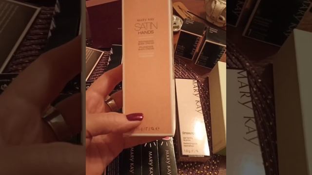 Распаковка заказика по продукции Мэри Кэй смотреть онлайн