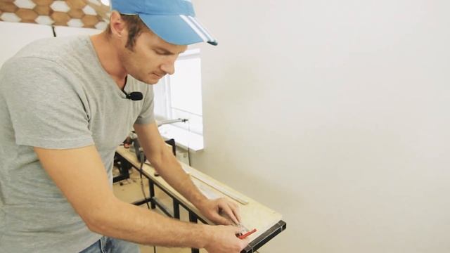 Натяжные потолки MARIO - Подъем и примыкание к стене Подгардинника и Бесщелевого профиля смотреть онлайн