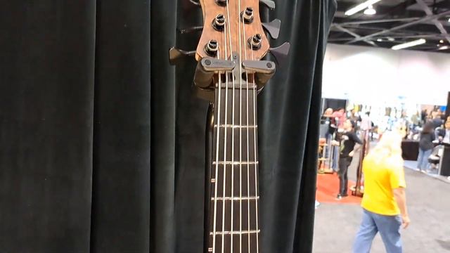 The Boutique Guitar Showcase at NAMM 2023 смотреть онлайн